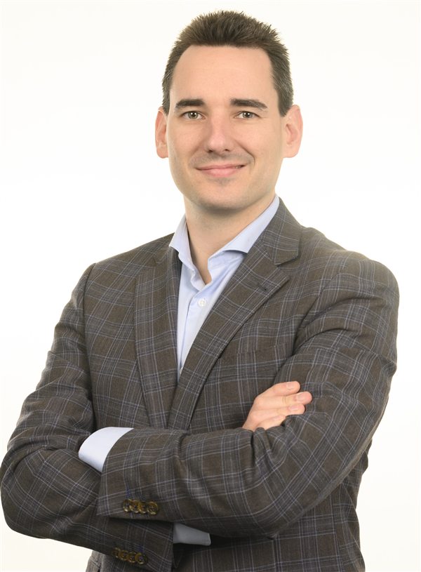 Christophe van Eysendyck — Founder, Raven Data Insights